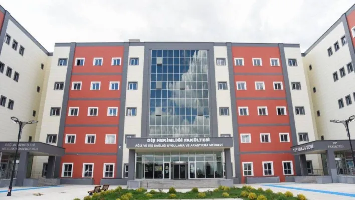 Ağız ve Diş Sağlığı Merkezinin altyapı çalışmaları büyük bir sürat ve titizlikle yapılıyor