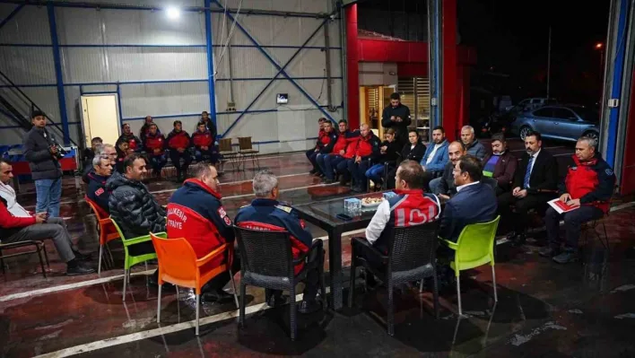 Ahmet Akın'dan Sındırgı'ya moral ziyareti