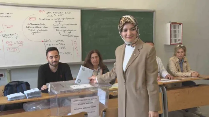 Aile ve Sosyal Hizmetler Bakanı Göktaş, Ankara'da oyunu kullandı