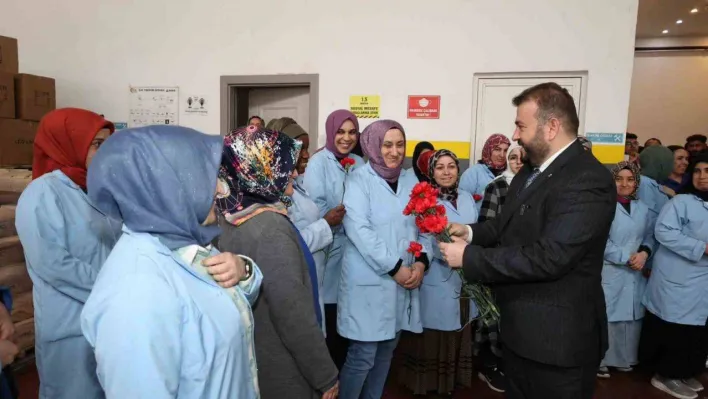 AK Parti Arnavutköy Belediye Başkan Adayı Candaroğlu: '14 farklı başlık altında yaklaşık 200 projeyi hayata geçirmeyi hedefliyoruz'