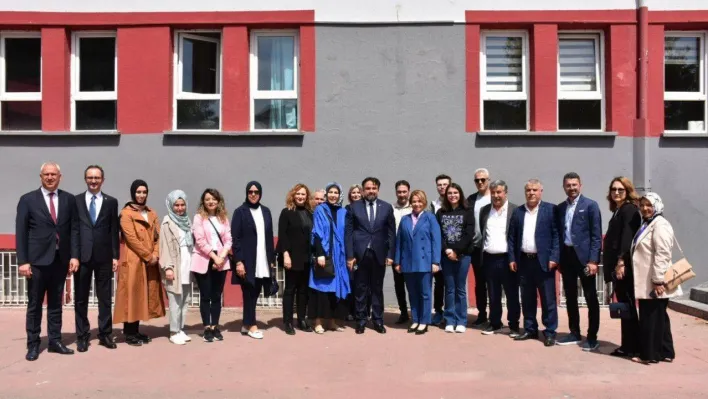 AK Parti Balıkesir İl Başkanı Ekrem Başaran oyunu kullandı