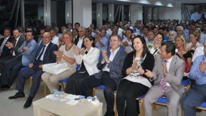 Ak Parti Ağustos Ayı Danışma Meclisinde Tek Yürek Oldu