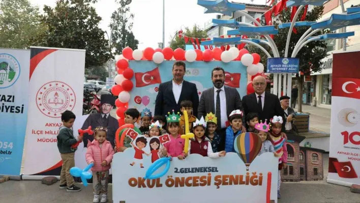 Akyazı'da minik öğrencilere özel şenlik