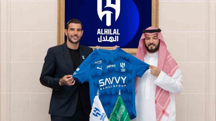 Al Hilal, Theo Hernandez'i transfer etti