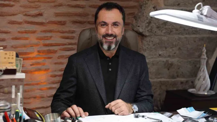 Altın 4 bin 232 dolar seviyesinde dengede: 'Sessizlik çoğu zaman yeni bir yükseliş dalgasının habercisidir'