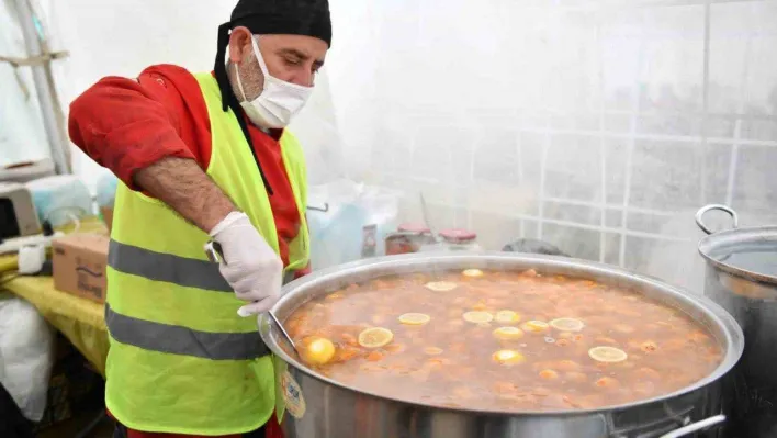 Altındağ Belediyesi depremzedeleri Ramazan ayında da yalnız bırakmadı