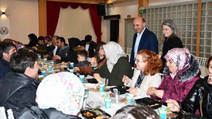 Altınovalı muhtarlar iftarda buluştu