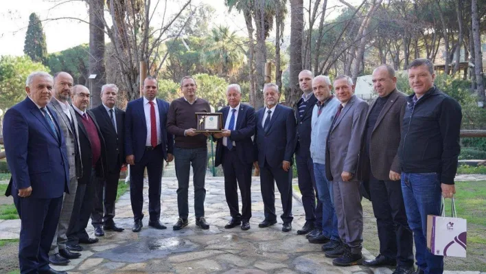 Anadolu'daki Balıkesirlilerin kalbi Ayvalık'ta attı