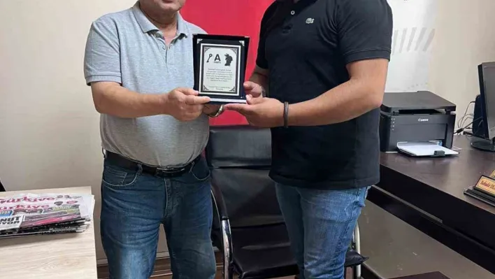 Anahtar Partili gençlerden İHA'ya ziyaret