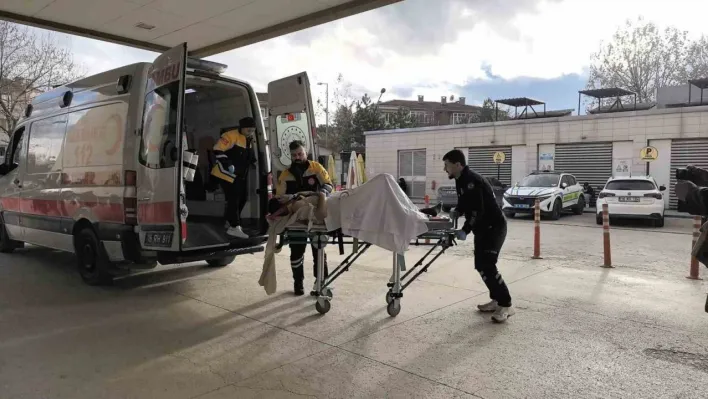 Anahtar unutulunca iple sarkıtılan genç 3'üncü kattan düştü