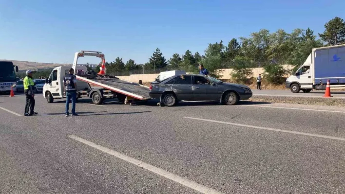Ankara'da arızalanan otobüse kamyonet çarptı: 2 ölü, 1 ağır yaralı