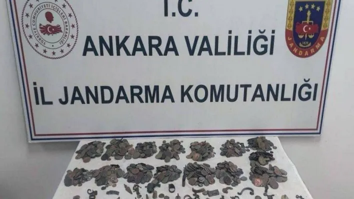 Ankara'da bin 600 parça tarihi eser ele geçirildi