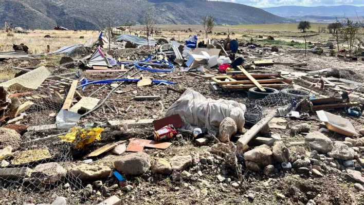 Ankara'da fırtınada hasar gören bölge görüntülendi