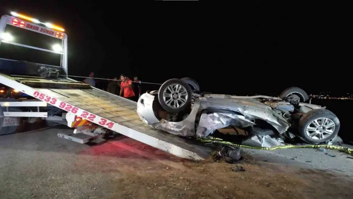 Ankara'da iki otomobil kafa kafaya çarpıştı: 3 ölü