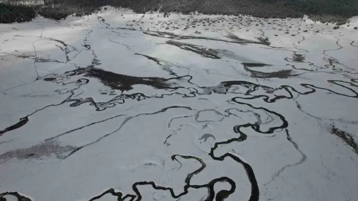 Ankara'da kar altında kalan menderesler havadan görüntülendi