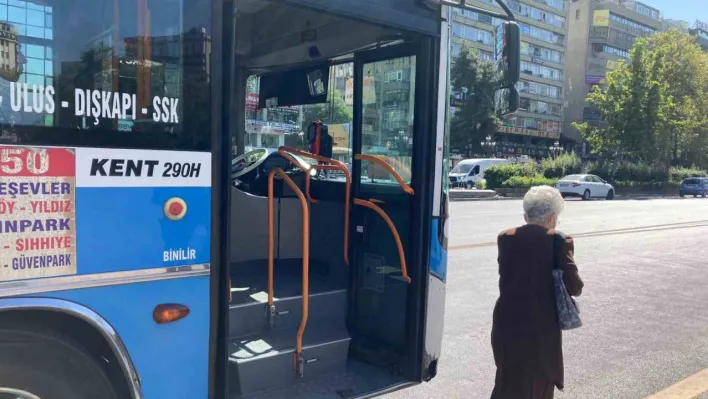 Ankara'da özel halk otobüsü şoförleri ile 65 yaş üzeri vatandaşlar karşı karşıya geldi