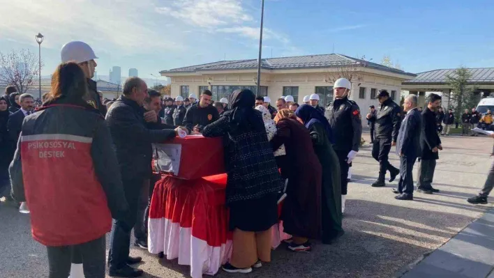 Ankara'da trafik kazasında şehit olan Bakan koruması polis memuru için tören düzenlendi