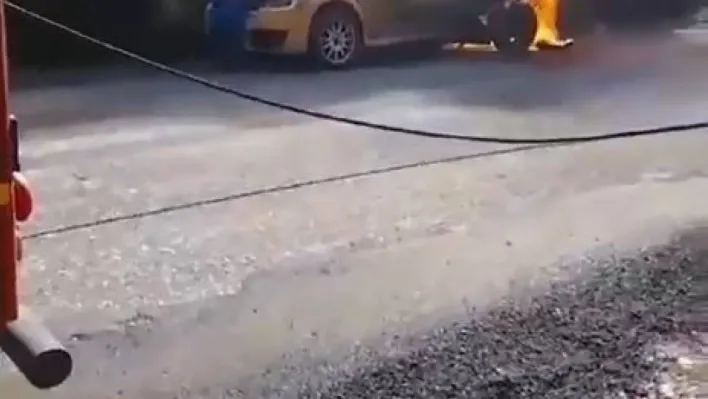 Arıza yapan yarış otomobili alev topuna döndü