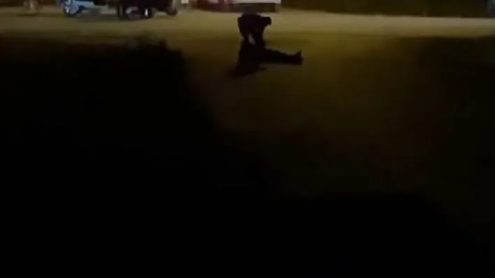 Arnavutköy'de gece yarısı sokak ortasında kavga: Polis güçlükle müdahale etti