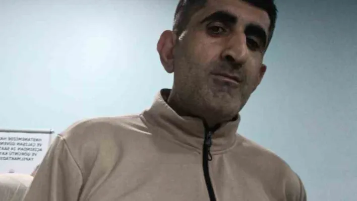 Arnavutköy'de yolun karşısına geçmeye çalışan adama otomobil çarptı