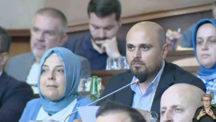 Arnavutköy'ün ulaşım sorunları meclis gündeminde: Ercan Döner'den İBB'ye 7 kritik soru