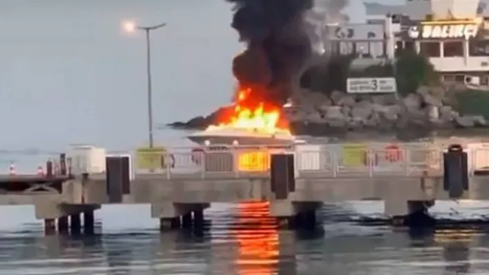 Ataköy'deki tekne yangınında 1'i ağır 4 kişinin yaralandığı ortaya çıktı