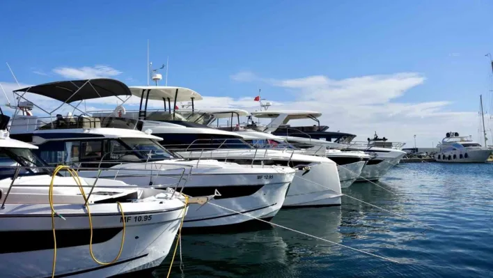 Ataköy Marina'da milyonluk tekneler görücüye çıkacak
