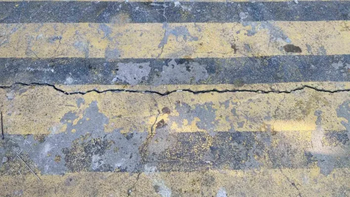 Ataşehir'de bina kolonlarında patlama paniği