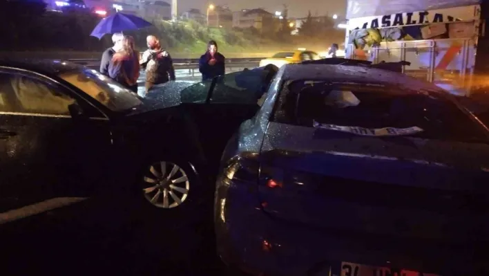 Ataşehir'de zincirleme trafik kazası: 6 yaralı