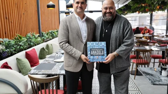 Atateras, ünlü şef Somer Sivrioğlu'nu Ataşehir'de ağırladı