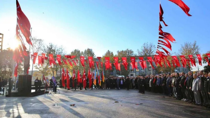 Atatürk, Bayrampaşa'da törenle anıldı