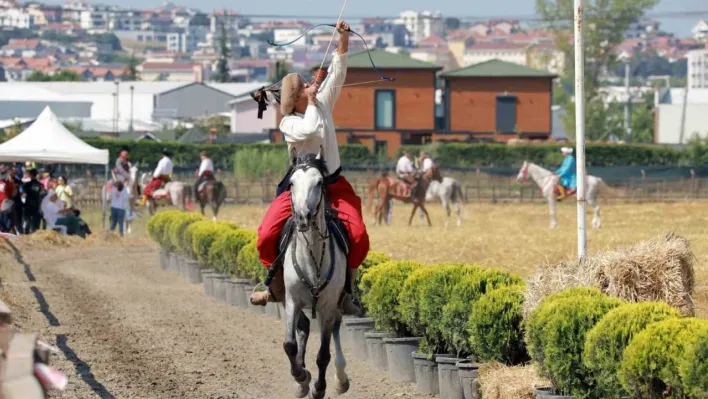 Atlı Okçulukta çeyrek final heyecanı