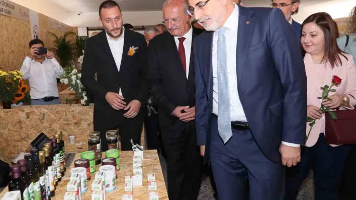 ATO'nun girişimleriyle 'Aktarlık ve Çiçekçilik' geleneksel meslekleri belgelendi