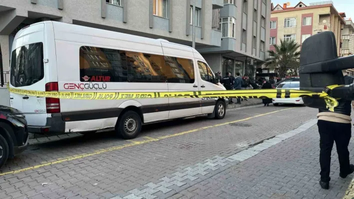 Avcılar'da kuaföre silahlı saldırı: 1 ölü, 1 yaralı