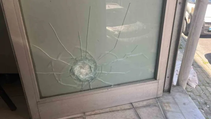 Avcılar'da sokakta başlayan tartışma kıraathanede son buldu