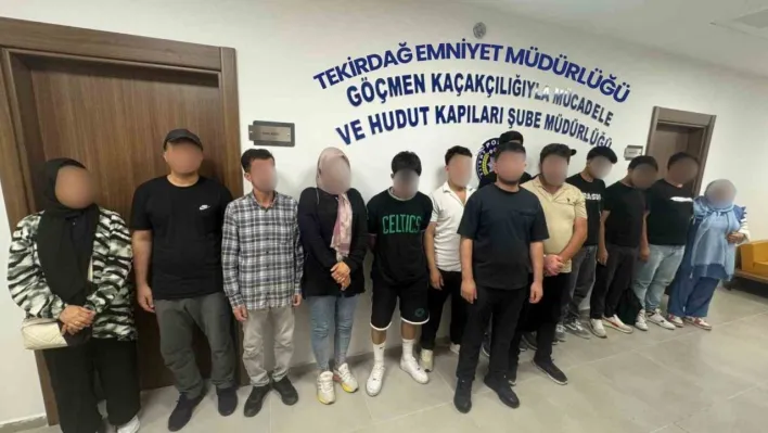 Avrupa'ya kaçmak için kamyonete özel bölme yapmışlar:19 düzensiz göçmen yakalandı