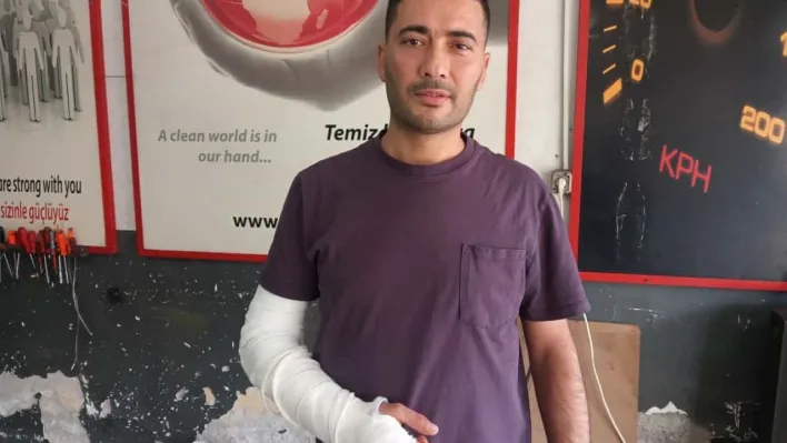 Ayırmaya çalıştığı kavga nedeniyle 3 yaşındaki oğlunun yanında saldırıya uğradı