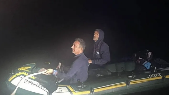 Ayvacık açıklarında 2 kaçak göçmen yakalandı