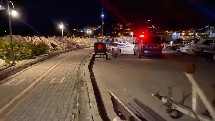 Ayvacık'ta bir kişi kayalıklarda ölü bulundu