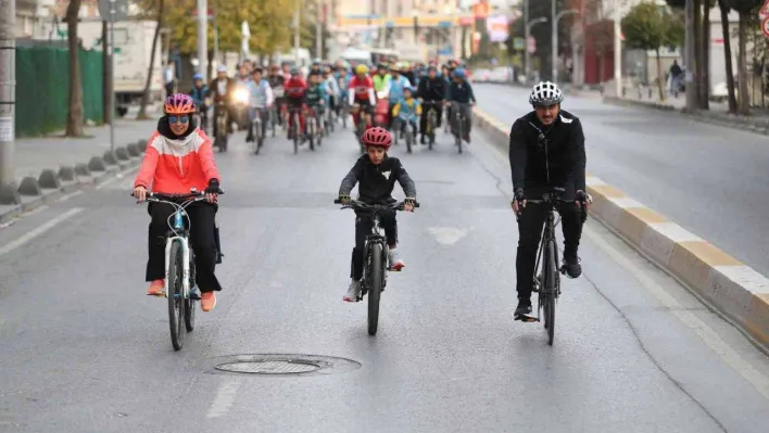 Bağcılar'da 'Sağlık İçin Pedalla' etkinliği