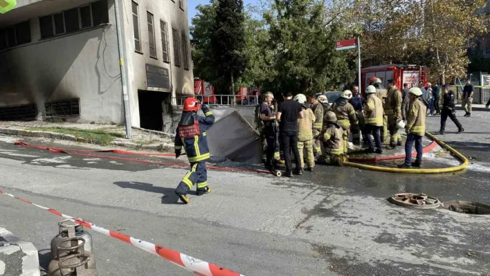 Bağcılar'da bir hurdacıda patlama meydana geldi: 5 yaralı