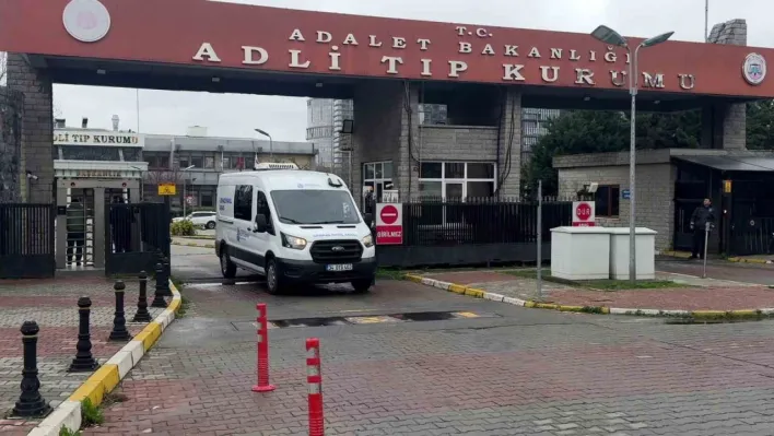 Bağcılar'da öldürülen 12 yaşındaki kızın cenazesi Adli Tıp Kurumu'ndan alındı