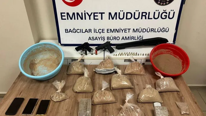 Bağcılar'da uyuşturucu operasyonu: 9 kilo 908 gram eroin ele geçirildi