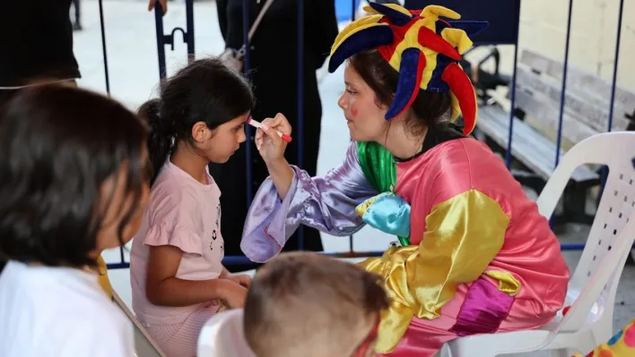 Bağcılar'da yaz akşamları belediyenin etkinlikleri ile dolu dolu yaşanıyor