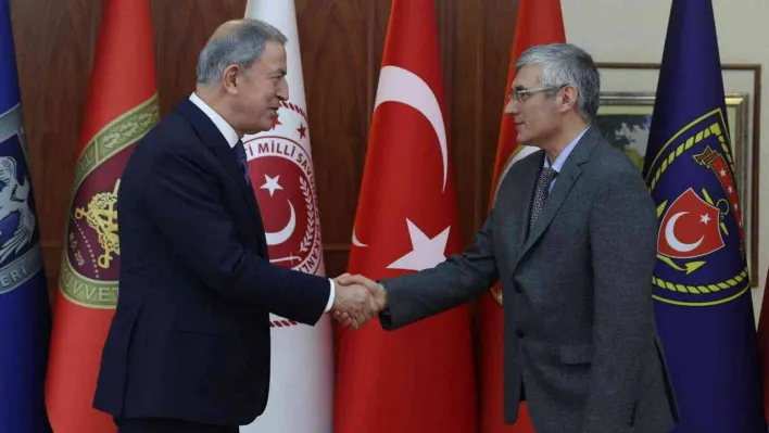 Bakan Akar: 'Görünen o dur ki bu savaş kolay kolay bitmeyecek'