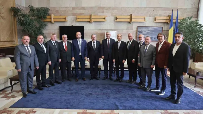 Bakan Bolat, ARICE Başkanı Frunzulica ile bir araya geldi