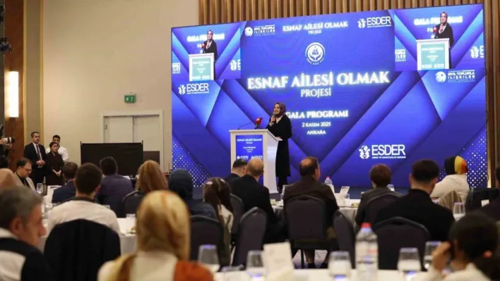 Bakan Göktaş 'Esnaf Ailesi Olmak' projesinin galasına katıldı