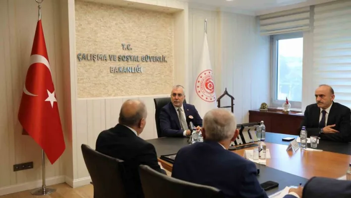 Bakan Işıkhan: 'İşçilerimize birinci altı ay için yüzde 24, ikinci, üçüncü ve dördüncü altı aylar için gerçekleşen enflasyon oranını teklif ediyoruz'