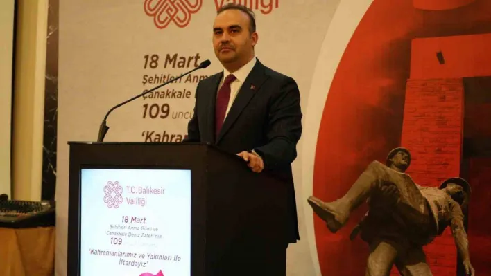 Bakan Kacır: 'Bol yıldızlı bayrakların değil, ay yıldızlı bayrağın gölgesinde cumhuriyeti kurduk'