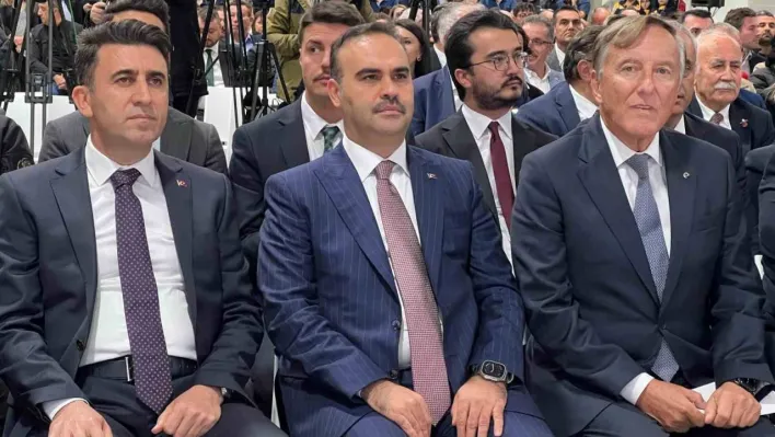 Bakan Kacır Bozüyük'e geldi